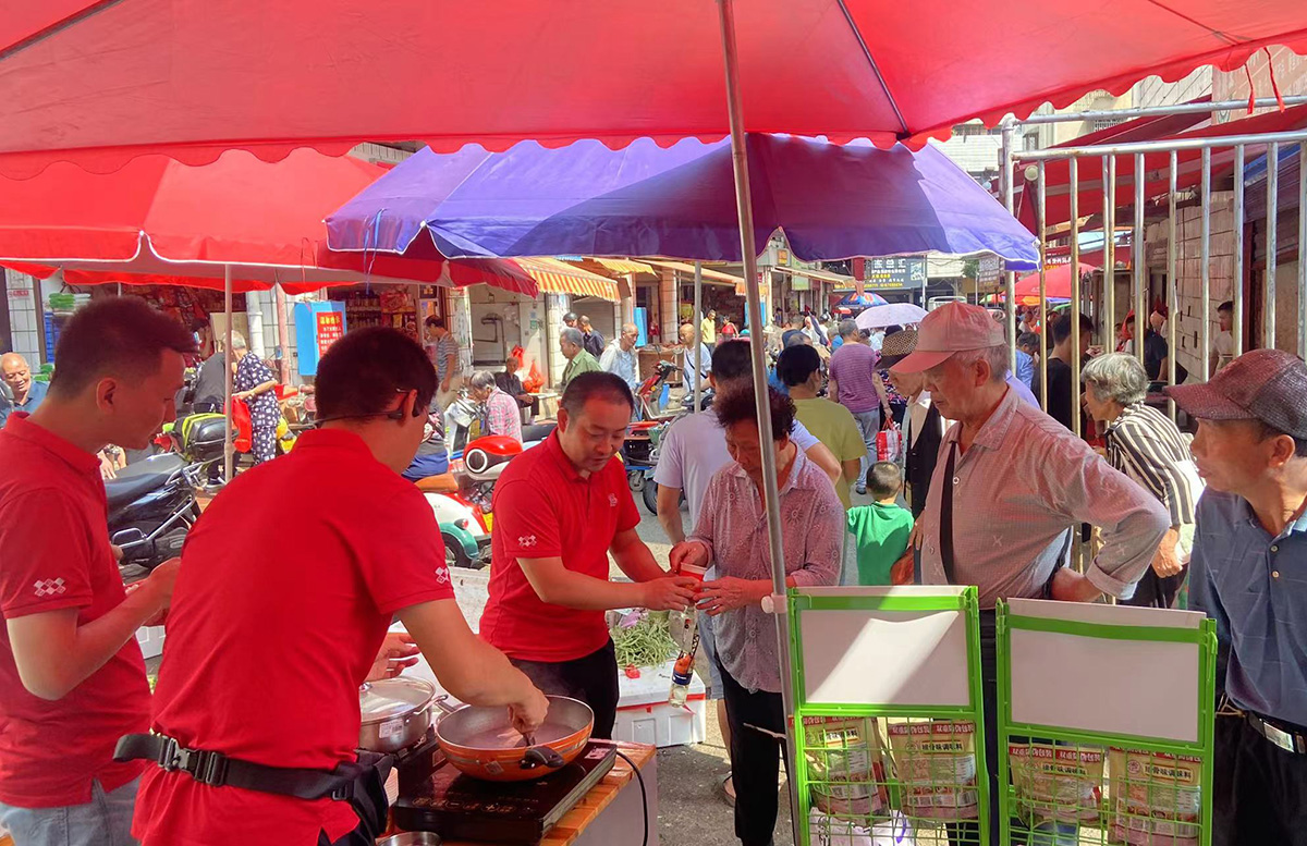 无码八A片人妻少妇久久